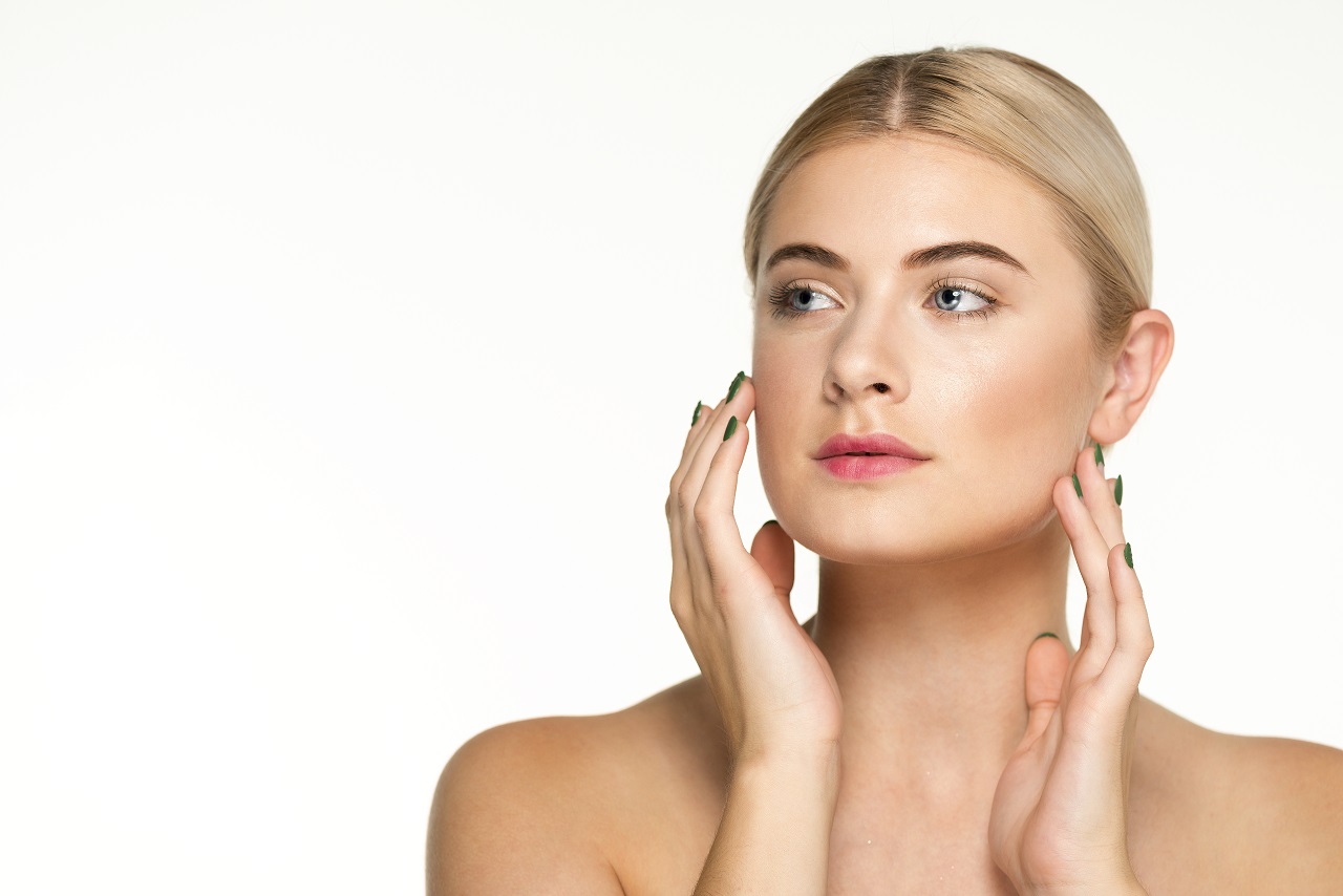 What is Face Lift with Botox? To Whom is It Applied and Why is It Preferred?